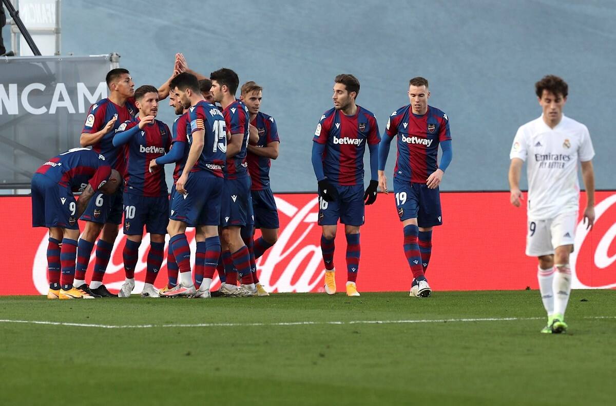 Levante le da un cachetazo al Real Madrid y lo deja casi sin chances en La Liga