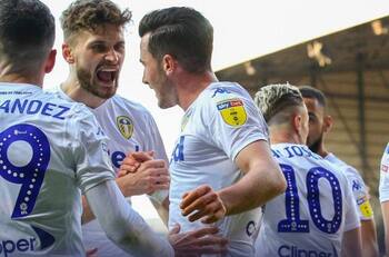 Leeds de Bielsa da el primer golpe en la semifinal de ida por el ascenso en Inglaterra