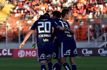 Ángelo Araos se ofreció para llegar a la U y ahora su club hizo importante anuncio en Brasil