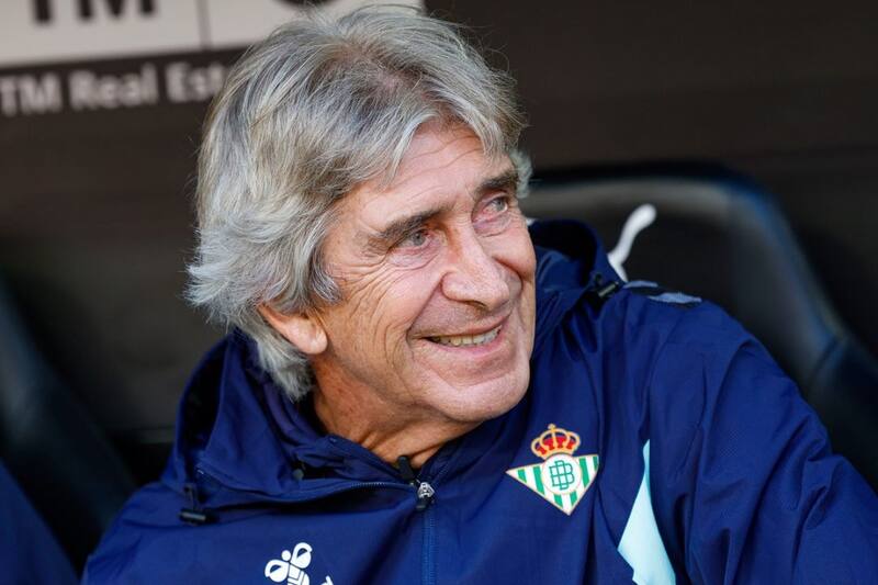 Manuel Pellegrini no le cierra las puertas a James Rodríguez.