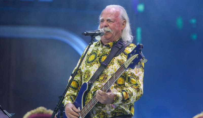 reaccionó eufórico frente a particular grito en la presentación de Los Jaivas.