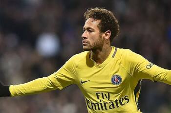 Juventus prepara un intercambio Dybala-Matuidi más dinero por Neymar