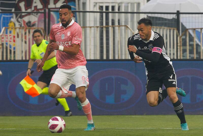 Mauricio Isla tiene la posibilidad de jugar en Colo Colo. Foto: Aton.