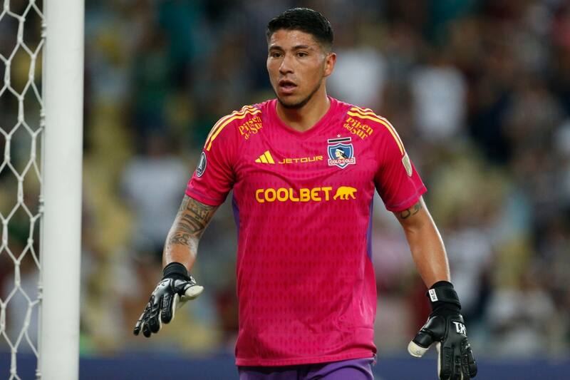 con un pie fuera de Colo Colo.