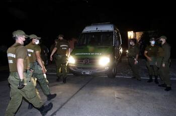 Dos médicos y una enfermera fueron detenidas durante fiesta clandestina en Valparaíso