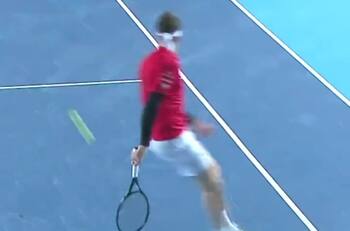 VIDEO | Otro show de Aleksandr Búblik: dejó este puntazo en el ATP de Hong Kong