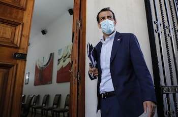 Ministro Delgado retomó sus funciones en La Moneda tras su hospitalización por Covid-19