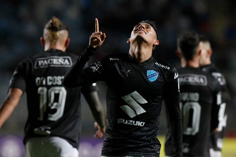 Bolívar goleó a Palestino. Agencia Aton