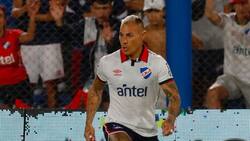 “Lluvia de insultos”: insostenible situación para Eduardo Vargas