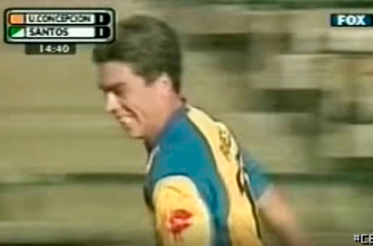 Se cumplen 16 años del primer gol de Esteban Paredes en Copa Libertadores