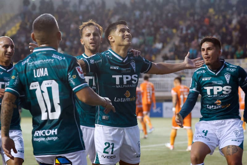 “Le comuniqué a la dirigencia de Santiago Wanderers que quiero quedarme, pero no he recibido respuesta”. Foto: Aton.