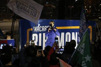 Viña del Mar: se registran celebraciones ante el triunfo preliminar de Macarena Ripamonti sobre Andrea Molina