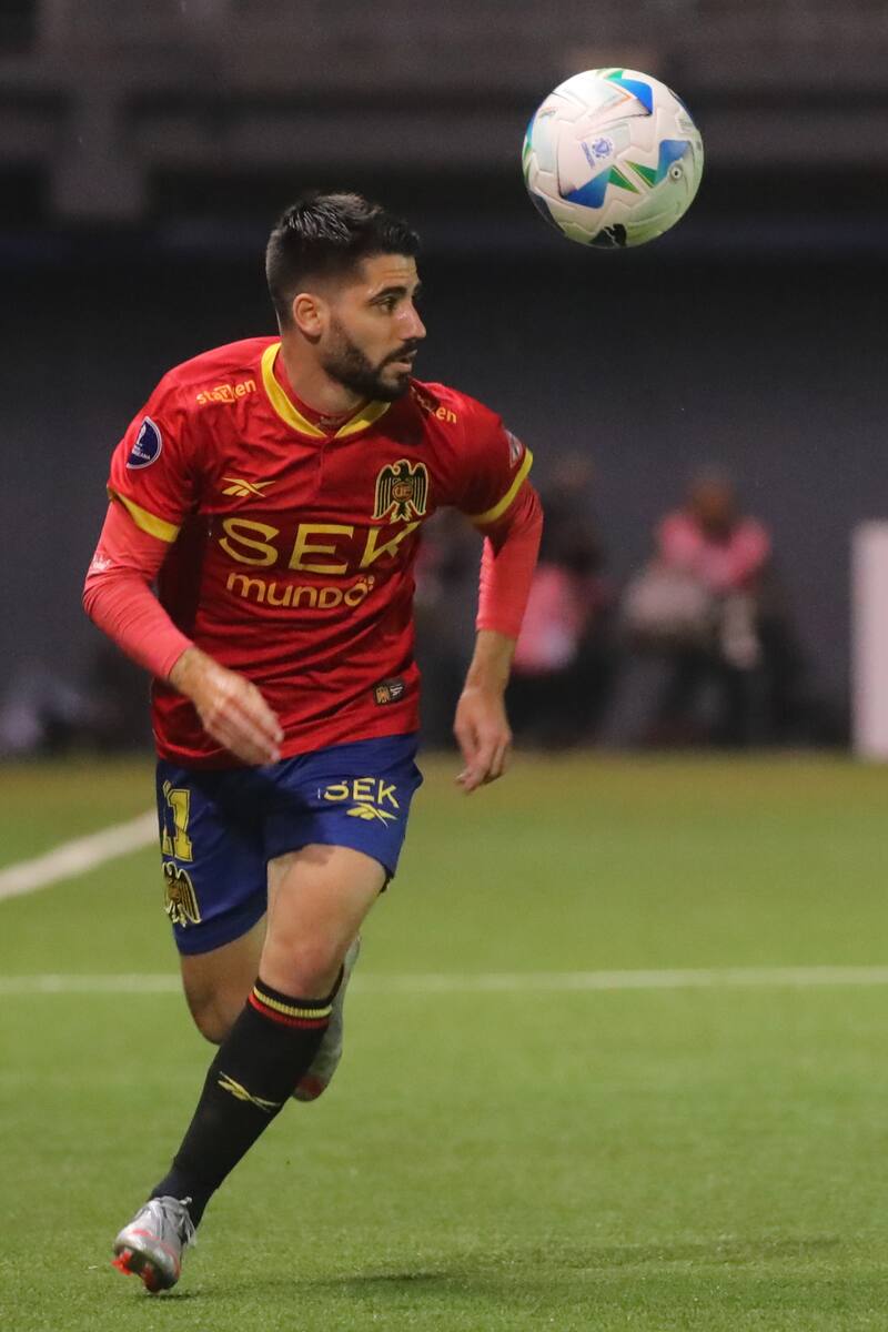 El volante solo estuvo un semestre en Santa Laura /Photosport