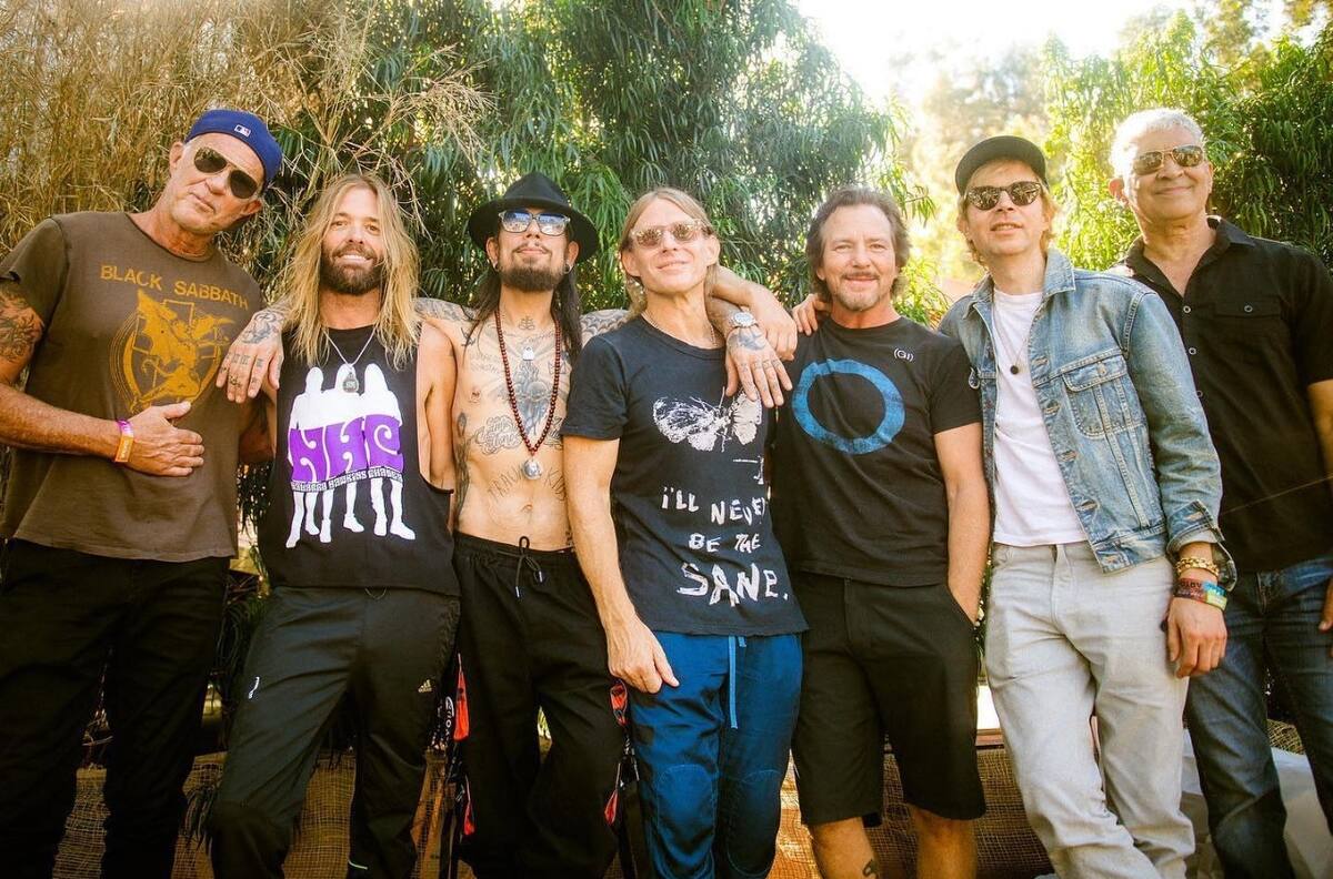 Luto en el rock mundial: Taylor Hawkins, baterista de Foo Fighters, falleció este viernes en Colombia