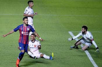 Una deuda enorme: Las cifras que avergüenzan a la U a nivel internacional