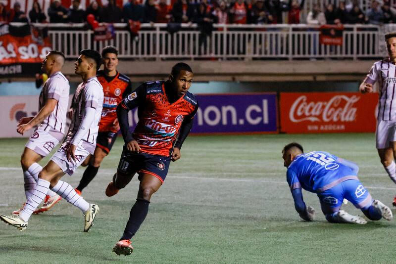 Perdió 2-0 la ida de Copa Chile.
