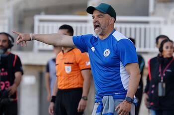 DT del fútbol chileno denuncia grave agresión: “Me tira un combo por la espalda; me sale una posible fractura”