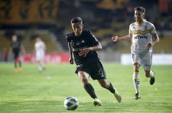 Bicampeón con la U lanzó advertencia a los hinchas por la presión que le ponen a los canteranos
