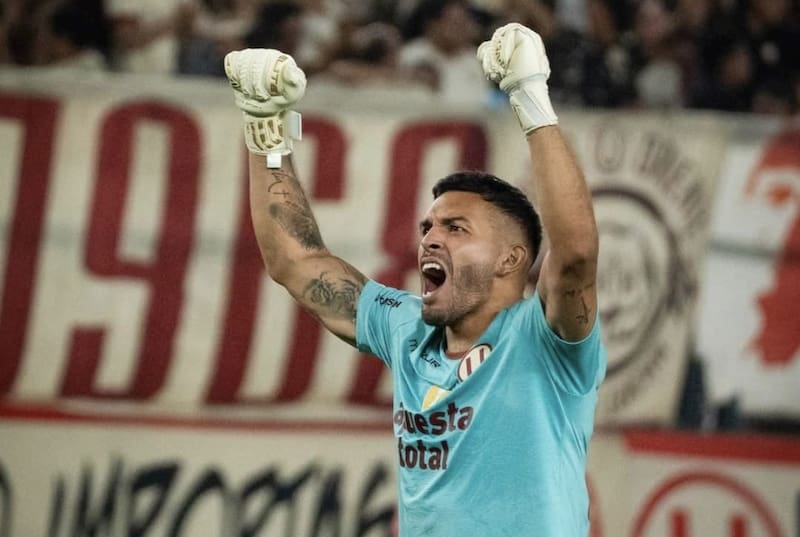 Portero chileno de Universitario.