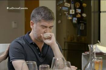 "¿Por qué me está haciendo esa señal?": Eduardo Sáez se quebró tras recordar la muerte de su madre