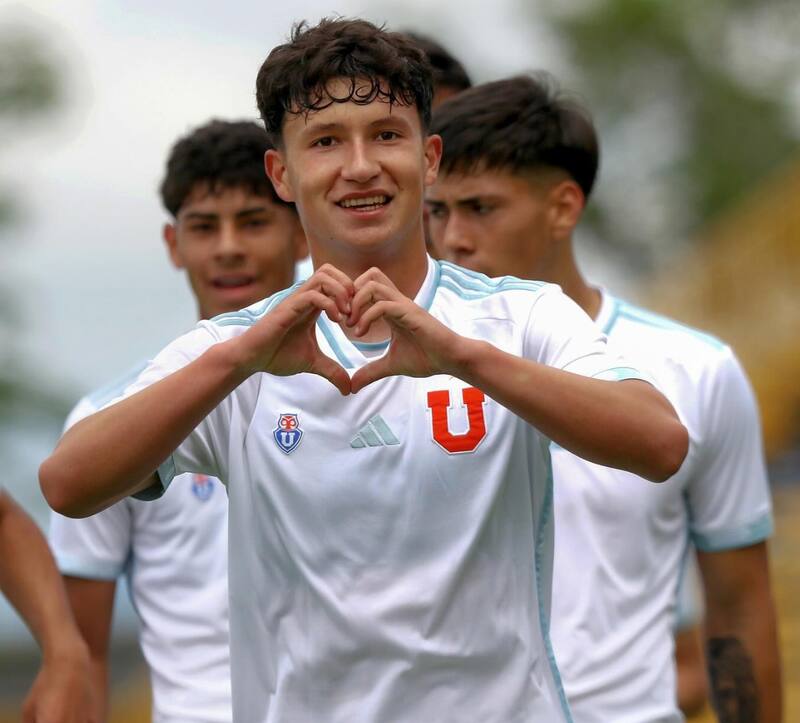 Fernando González ha jugado solamente partidos amistosos con la U.