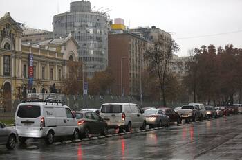 Restricción vehicular: ¿Qué vehículos no pueden transitar hoy viernes 11 de junio en la Región Metropolitana?