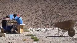 Alumnos suben a cerro del Valle del Elqui para conectarse a clases virtuales