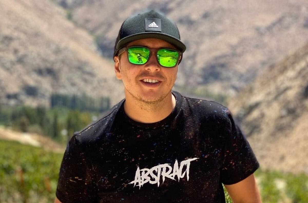 "¿Quién es el de la foto?": Karol Lucero se lució con foto junto a exintegrante de los Jonas Brothers