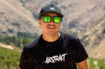 "¿Quién es el de la foto?": Karol Lucero se lució con foto junto a exintegrante de los Jonas Brothers