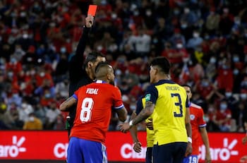 Buenas noticias en La Roja: la FIFA decidió rebajarle la sanción a Arturo Vidal
