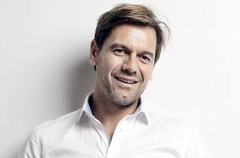 Hinchas de Colo Colo arremeten contra José Luis Villanueva por polémico tuit relacionado al llanto