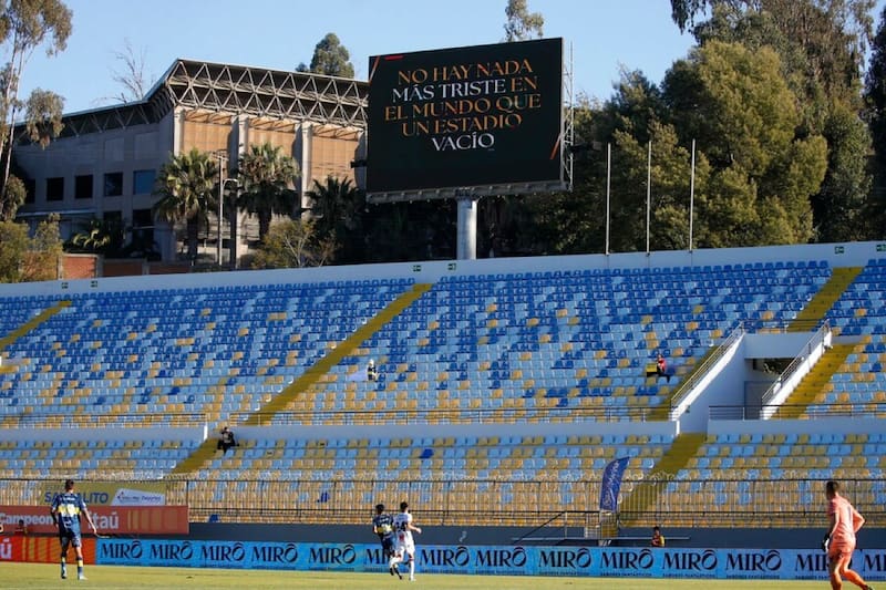 lamenta no poder jugar con público en Sausalito.