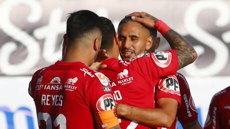 No siguen en el club: Ñublense confirmó la salida de dos referentes para 2026