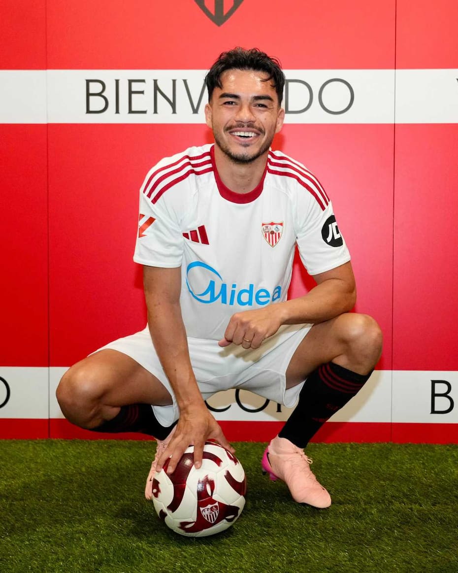 en su presentación en Sevilla.