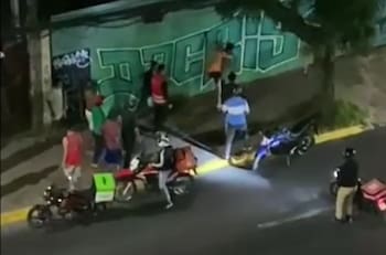 VIDEO |  Detención ciudadana en Recoleta: Dos ladrones fueron capturados por vecinos