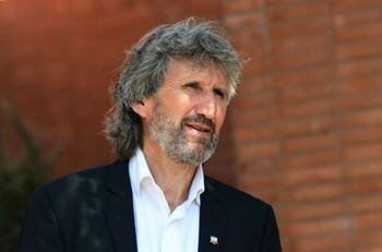 La nueva vida de Daniel Morón: Reparte paltas en su camioneta hasta Chiloé