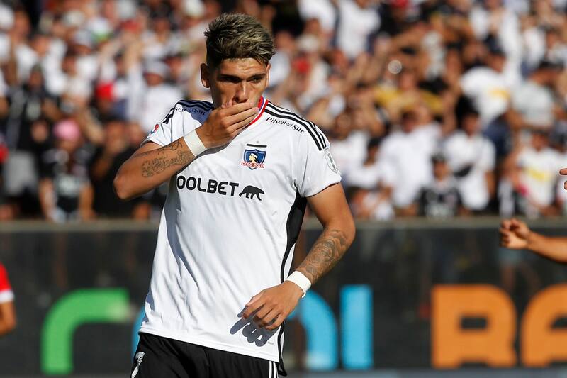 Carlos Palacios presentó una molestia entre el isquiotibial y aductor que lo dejó fuera del partido amistoso contra Colón de Santa Fe.