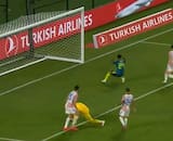 VIDEO |¡Insólito! Luis Suárez se perdió un gol solo frente al arco en amistoso de Colombia