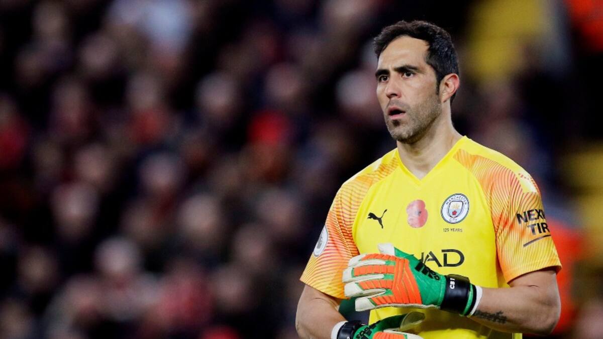 Las dos razones por las que Arsenal quiere a Claudio Bravo