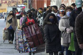 Equipo de "Bienvenidos" fue escupido por personas en el mall chino