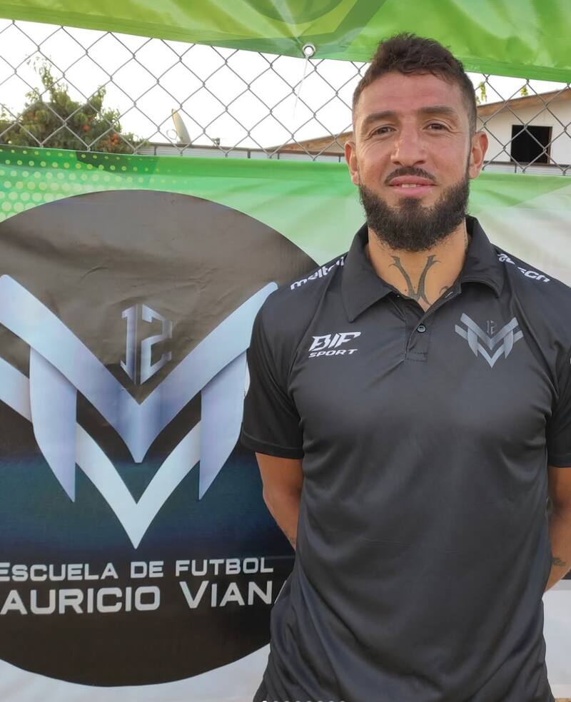 El exportero de Wanderers tiene su escuela de fútbol en la comuna de Limache.