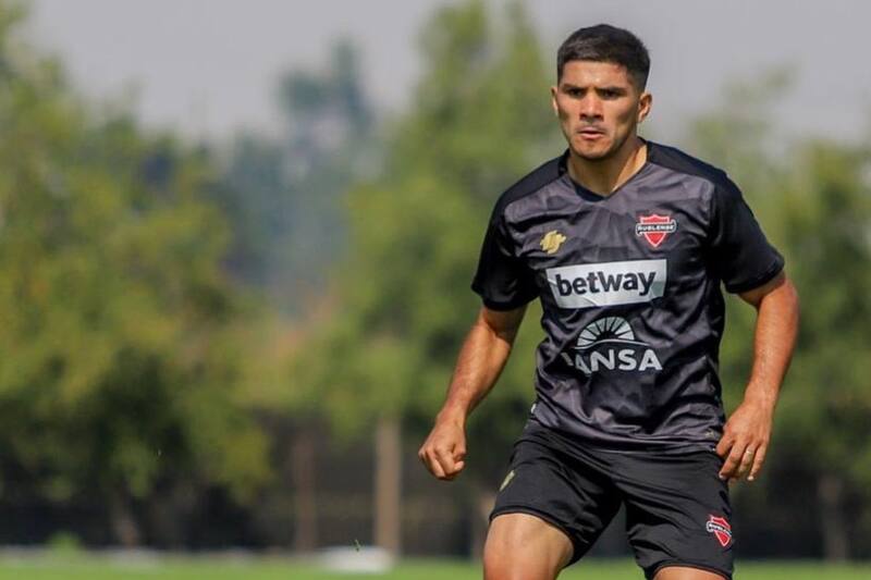 El defensor Nicolás Zalazar no jugará en Ñublense.