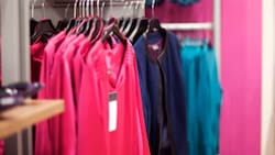 Tienda de ropa anuncia su cierre definitivo con remate de hasta el 60% de descuento: Ubicación y horarios para comprar