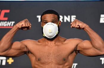 Con mascarillas: Así fue el pesaje del UFC Woodley vs Burns