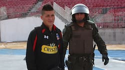 Ganó un Superclásico con Colo Colo, fue detenido por pisar una bandera de la U y se retiró del fútbol en silencio