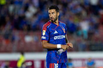 “Juan Martín Lucero es un jugador de p… madre; va a estar entretenido este domingo ante Colo Colo”