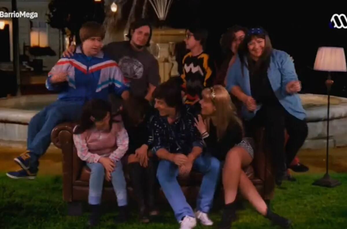 Elenco de "Mi Barrio" recrea intro de "Friends" para recordar su época escolar en los años 90