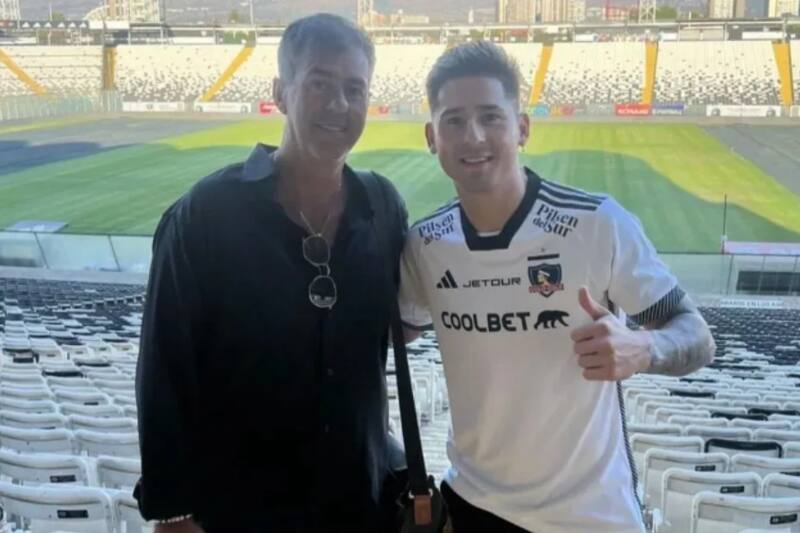 junto a Guillermo Paiva en el Estadio Monumental.