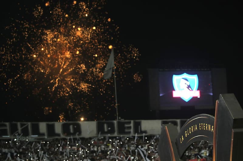 Dos aficionados de Colo Colo perdieron la vida en la previa del partido ante Fortaleza. Foto: Aton.