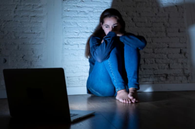 Los riesgos de establecer una conexión digital poco habitual.